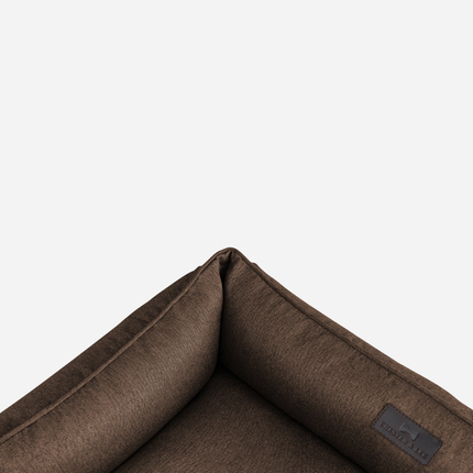 Chester & Lee | Cotton Sleeper Dog Bed Brown