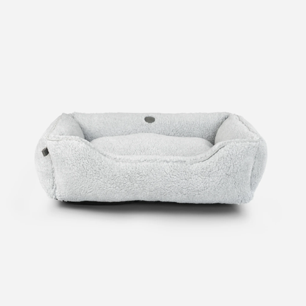Chester & Lee | Furry Sleeper Dog Bed Gray